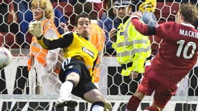 Darren Mackie scores for Aberdeen against Rangers