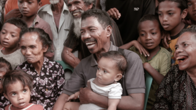 Alberto Mohamed returns to East Timor to find his family after 32 years.