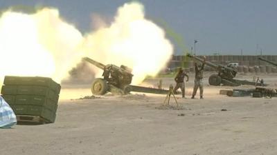 Heavy artillery is used to soften so-called Islamic State's defences in Falluja, Iraq