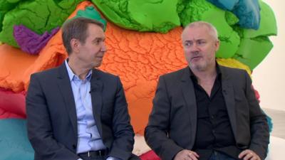 Jeff Koons (left) and Damien Hirst