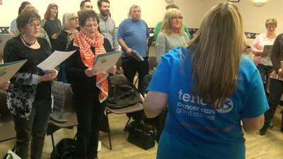 Choir made of people affected by cancer