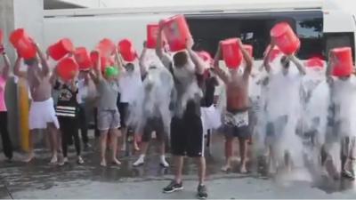 Justin Timberlake does the Ice Bucket Challenge