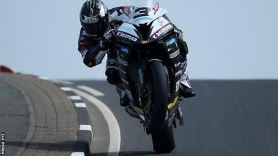 Michael Dunlop quickest in opening Superbikes practice session