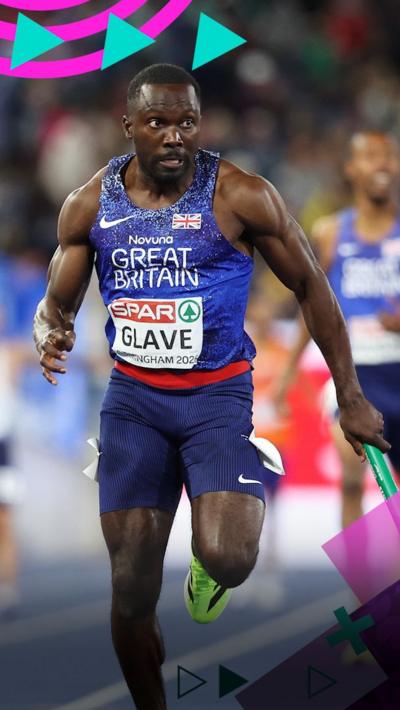 Romell Glave running in the men's 4x100m relay