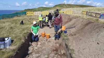 People at an archaeological dig