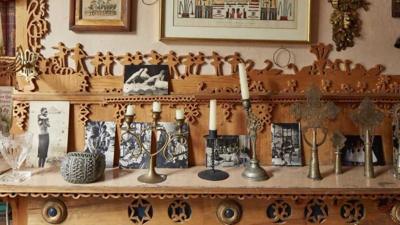 Mantelpiece, Asalache house