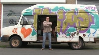 Tom Bates, New van-dweller