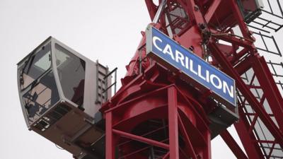 Carillion crane