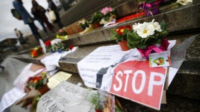 Flowers and posters in Cologne