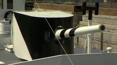 Gun on HMS M33