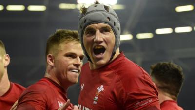 Jonathan Davies for Wales