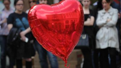 Heart shaped balloon