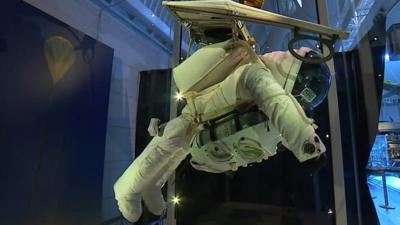 The space suit Alan Eustace used in his record-breaking jump from more than 135,000ft is now on display in Virginia.