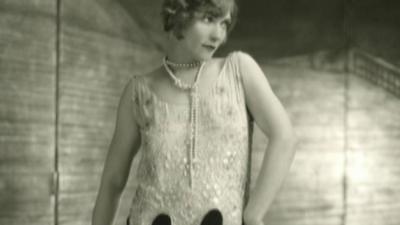 1920s fashion photo