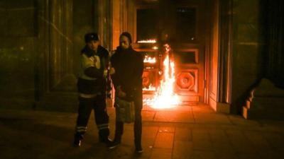 Mr Pavlensky arrested at the scene of the FSB fire