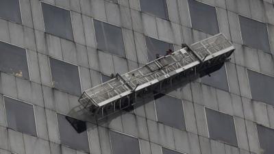 Rescue of two window cleaners from 75 storey building in Houston, Texas