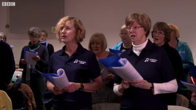 Tuneless Choir singers