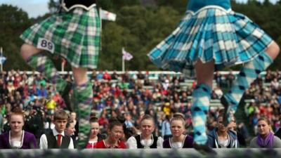 Dancers in kilts