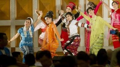 traditional Myanmar performers