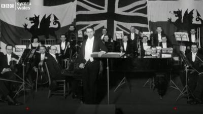 Picture of the National Orchestra's first performance in 1928