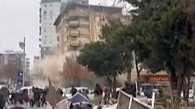 Building collapsing in Gaziantep, Turkey