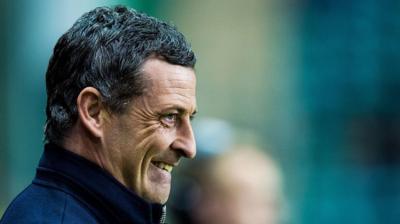 'Hibs players backed to take risks'