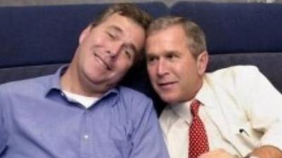 Jeb Bush and George W Bush in 2000