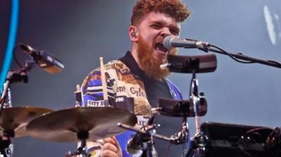 Jack Garratt in concert