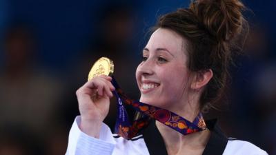 Jade Jones wins gold in taekwondo for Great Britain