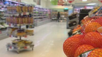 Oranges in a supermarket