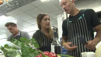 Oxford United players get a cooking masterclass from a MasterChef contestant