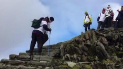 Jim Walker climbs Snowdon