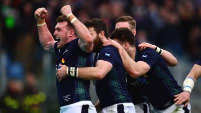 Six Nations 2016: Italy 20-36 Scotland highlights