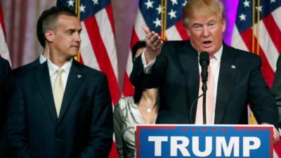 Corey Lewandowski (l) and Donald Trump