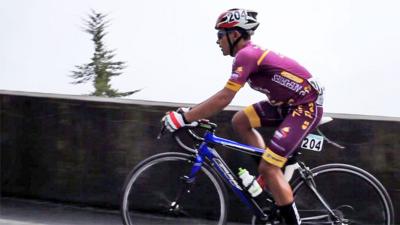 A cyclist on the Vuelta a Colombia