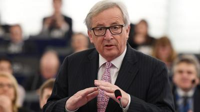 Mr Juncker said the empty chamber proved that the parliament was "not serious"