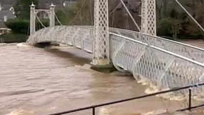 Peebles flood gates