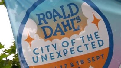 Road Dahl's City of the Unexpected logo