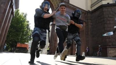 Police detain man in Moscow, 27 July