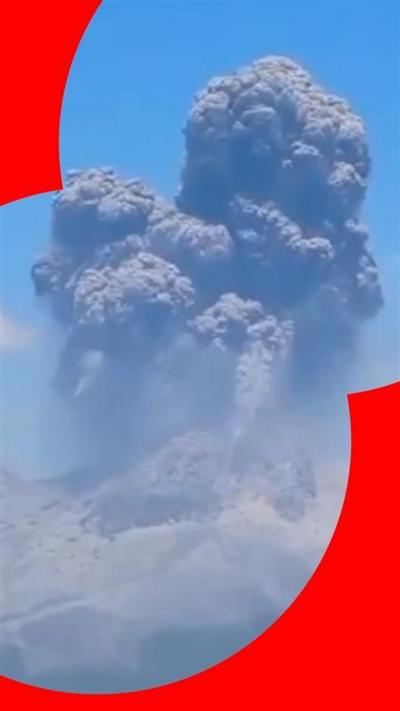 Alternative description
Indonesian volcano erupts causing massive ash cloud