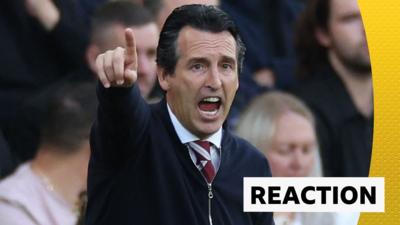 Unai Emery shouts at his players