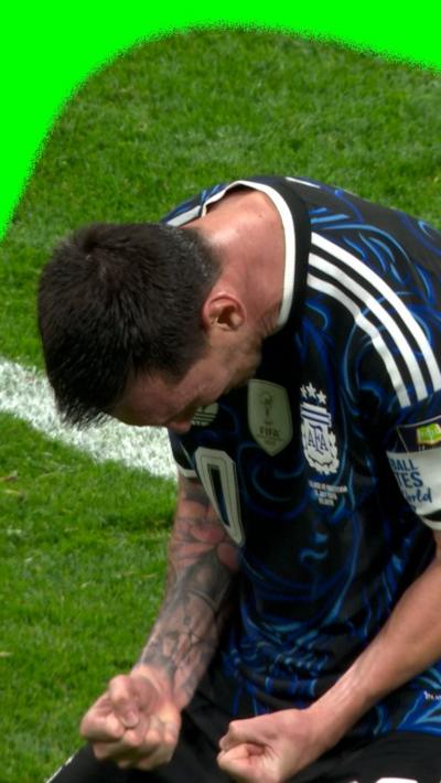 Lionel Messi on his knees to celebrate Argentina progressing to the 2026 World Cup final