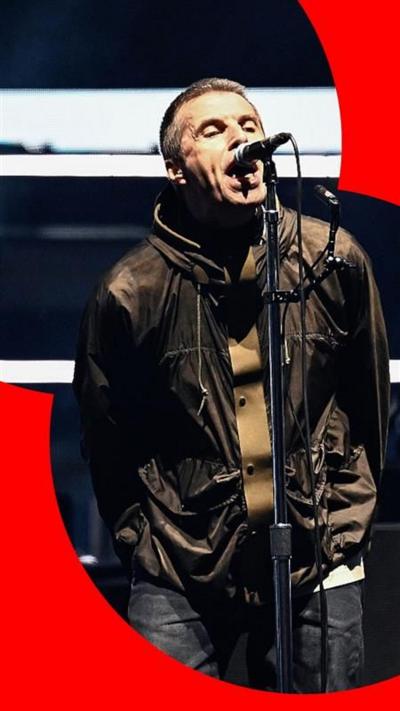Liam Gallagher singing