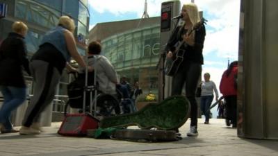 Esther Turner busking in Birmingham