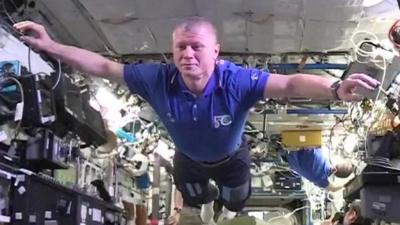 Space station crew do Mannequin Challenge
