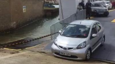 Cars on chain ferry