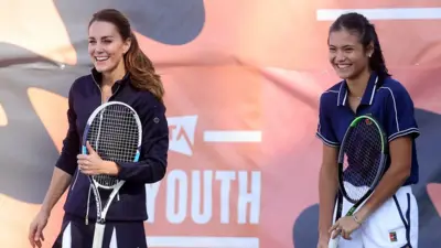 Emma Raducanu plays tennis with the Duchess of Cambridge BBC Sport