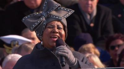 Aretha Franklin sings at the 2009 inaugration