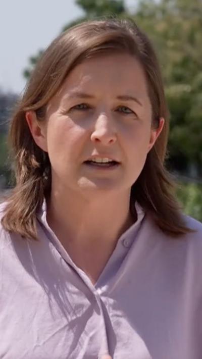 BBC Europe correspondent Jess Parker wearing lilac shirt