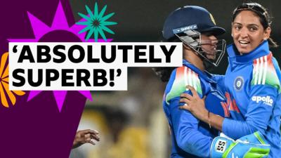 Richa Ghosh & Harmanpreet Kaur